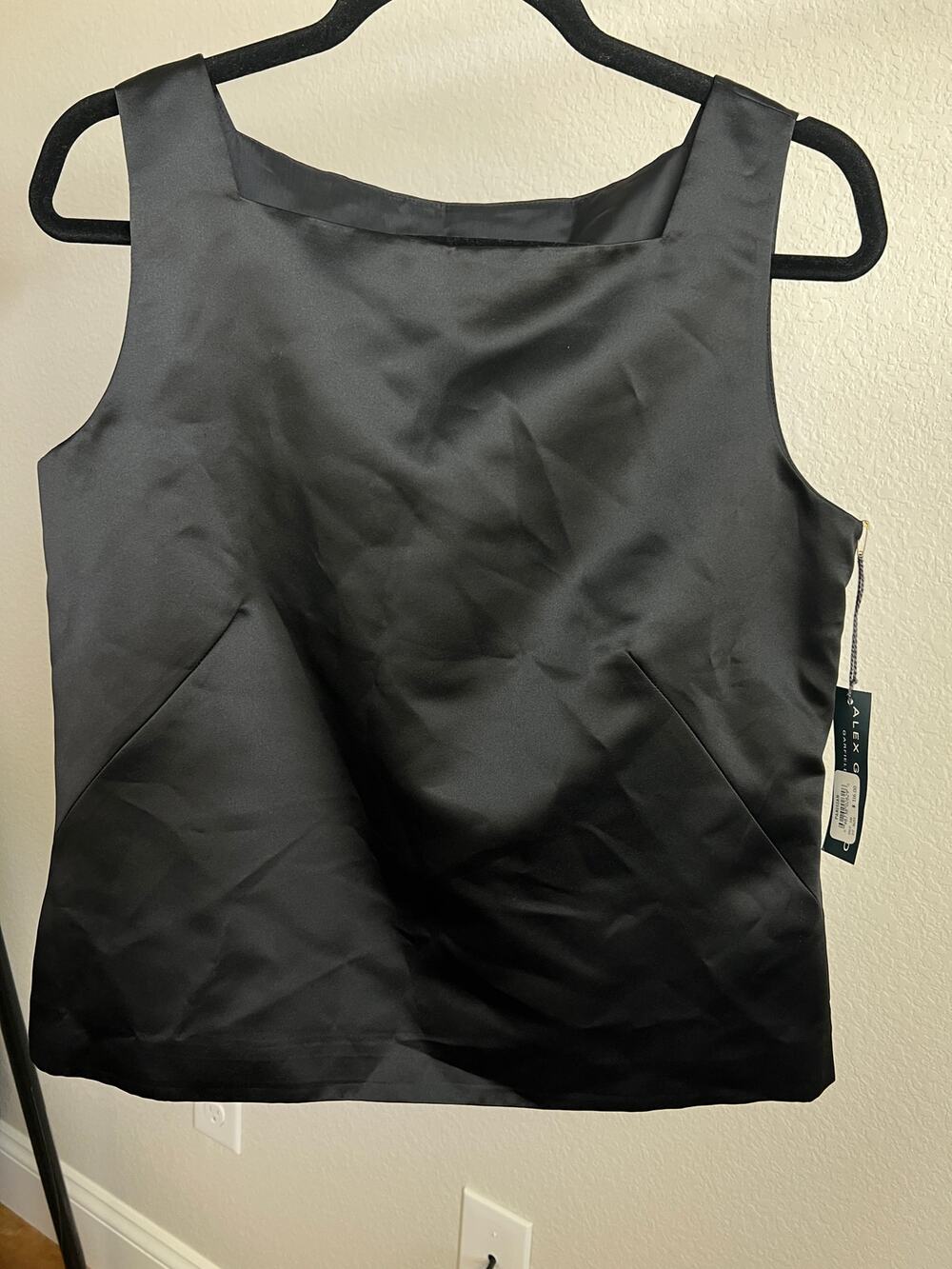 NWT Alex Garfield Garfield and marks black tank blouse size 8